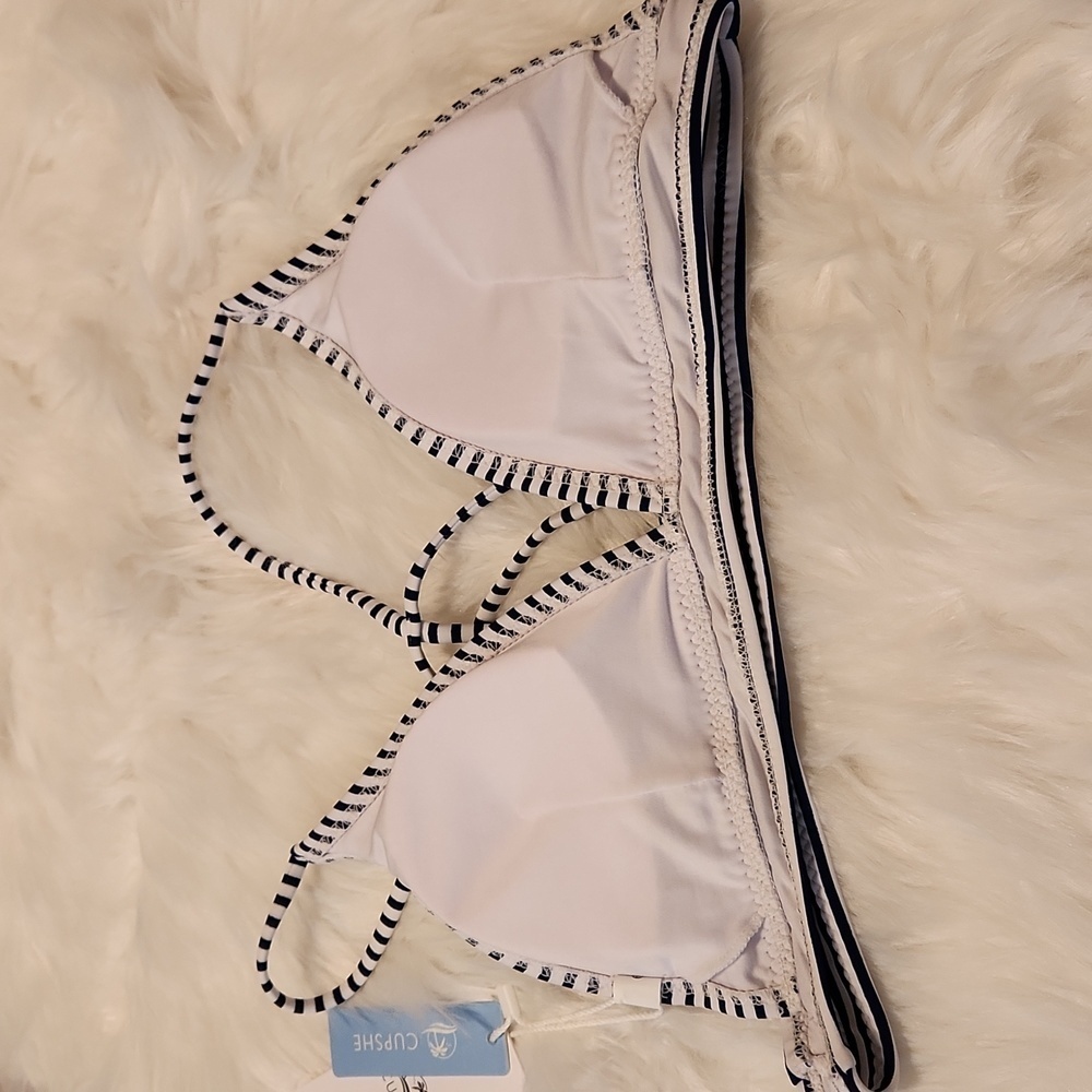 Cupshe Navy and White Horizontal Stripes Triangle Bikini Top Size M NWT - Picture 6 of 9